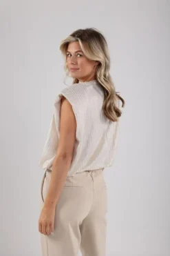 NUKUS Top NKS01095